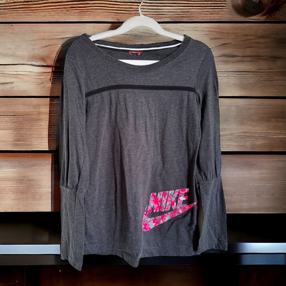 5/$35   Nike Girls Top Sz M Gray Pink Camouflage Logo Activewear Long‎ Sleeve
